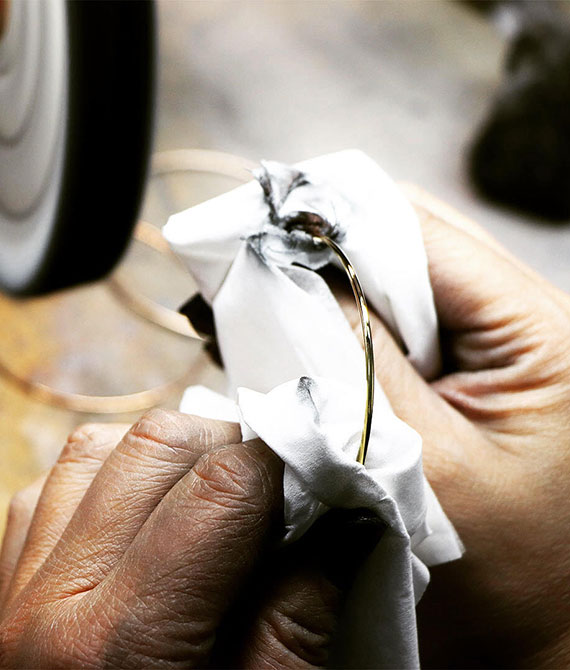 joaillerie française le travail de l'artisan joaillier