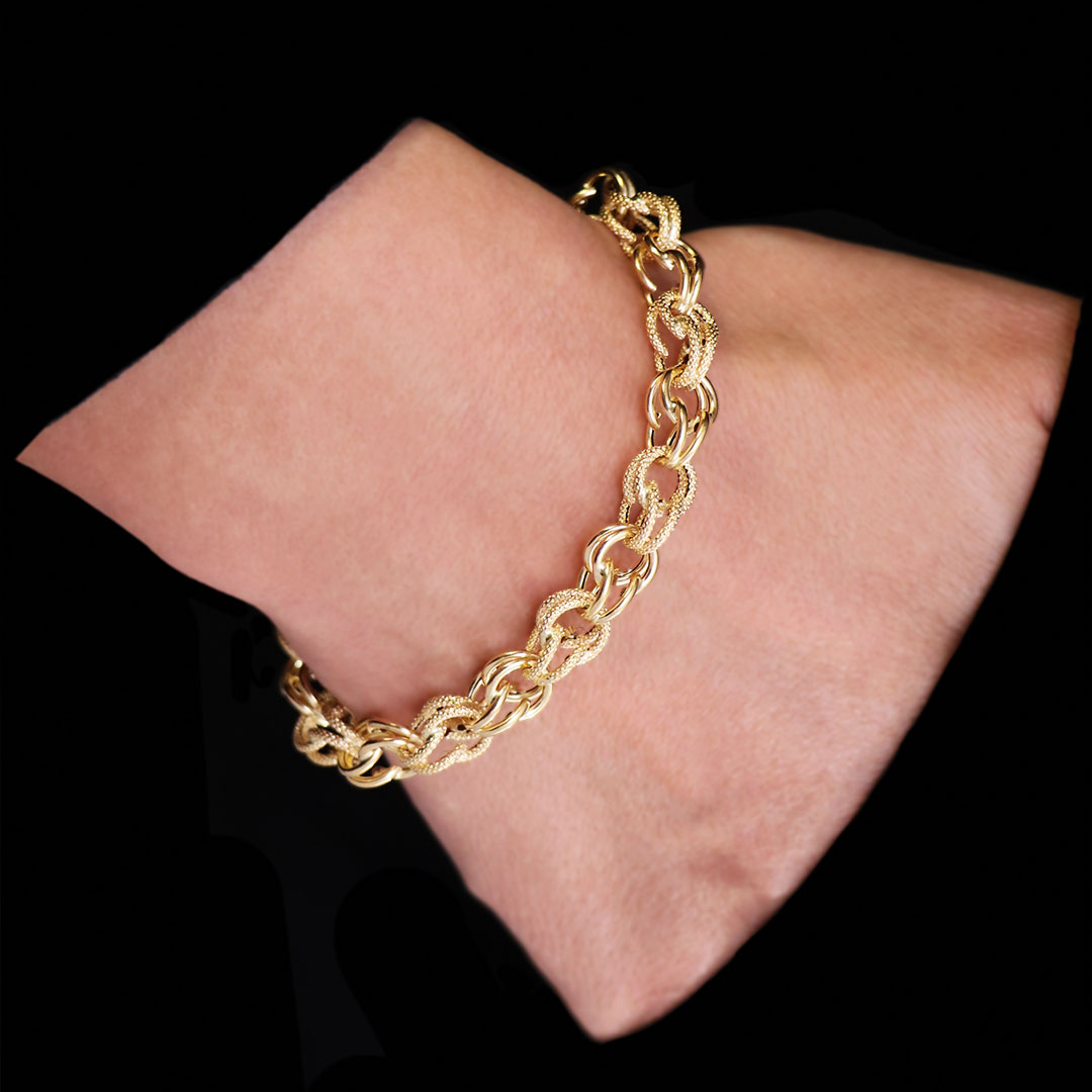 Bracelet femme nacre et oursin doré 4mm – caurisandco