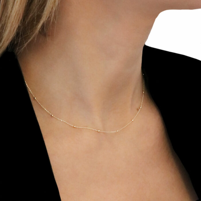 Collier fine chaine boules or