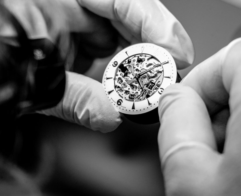 Montre squelette homme