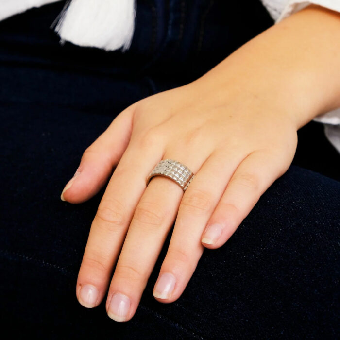 BOUCHERON - Bague Clou de Paris GM – Image 3