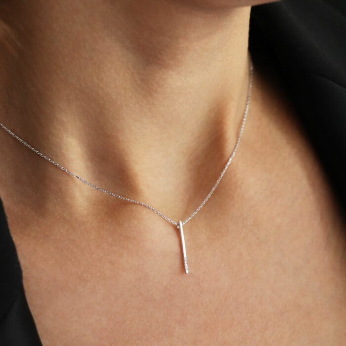 Collier tige diamant