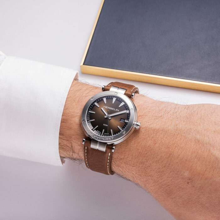 montre marron herbelin