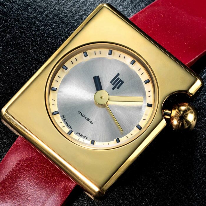 Montre Lip Mach 2000 Mini Square Rouge Doré 671186