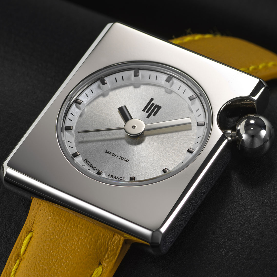671668_5 Montre Lip Mach 2000 Mini square jaune 671668