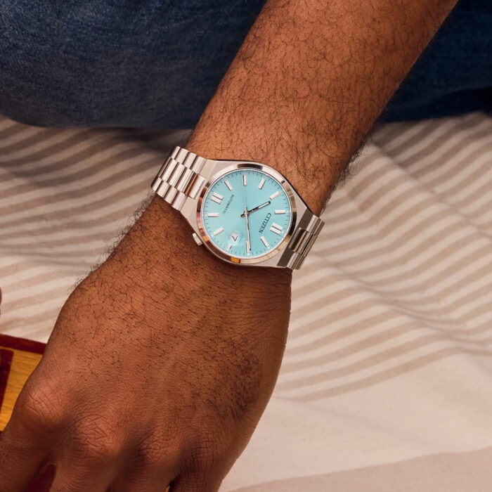 Montre Citizen Tsuyosa Bleu Clair porté